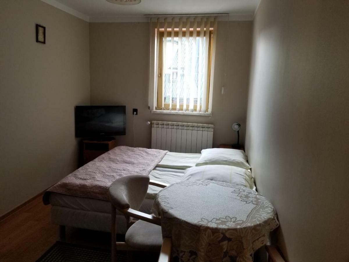 Malgosia Regionalna - 10 Minut Na Piechote Do Stoku Narciarskiego I Term Bania - Posilki Serwowane W Budynku Obok Białka Tatrzańska Exterior photo